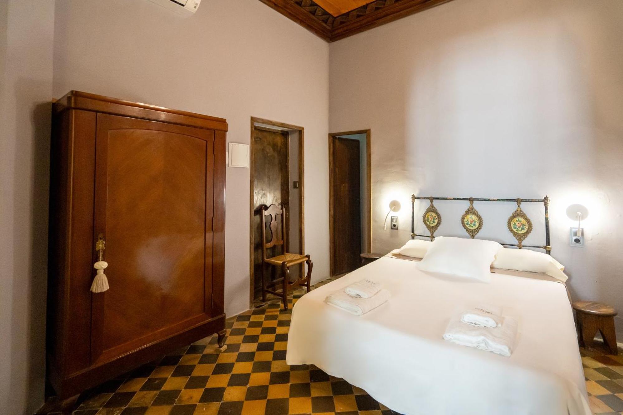 Lo Palauet De La Muralla Couette-café Balaguer