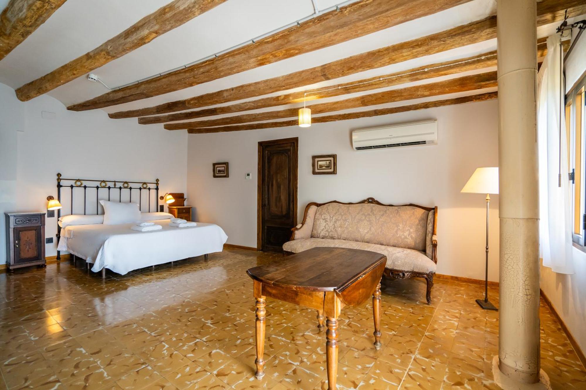 Couette-café Lo Palauet De La Muralla