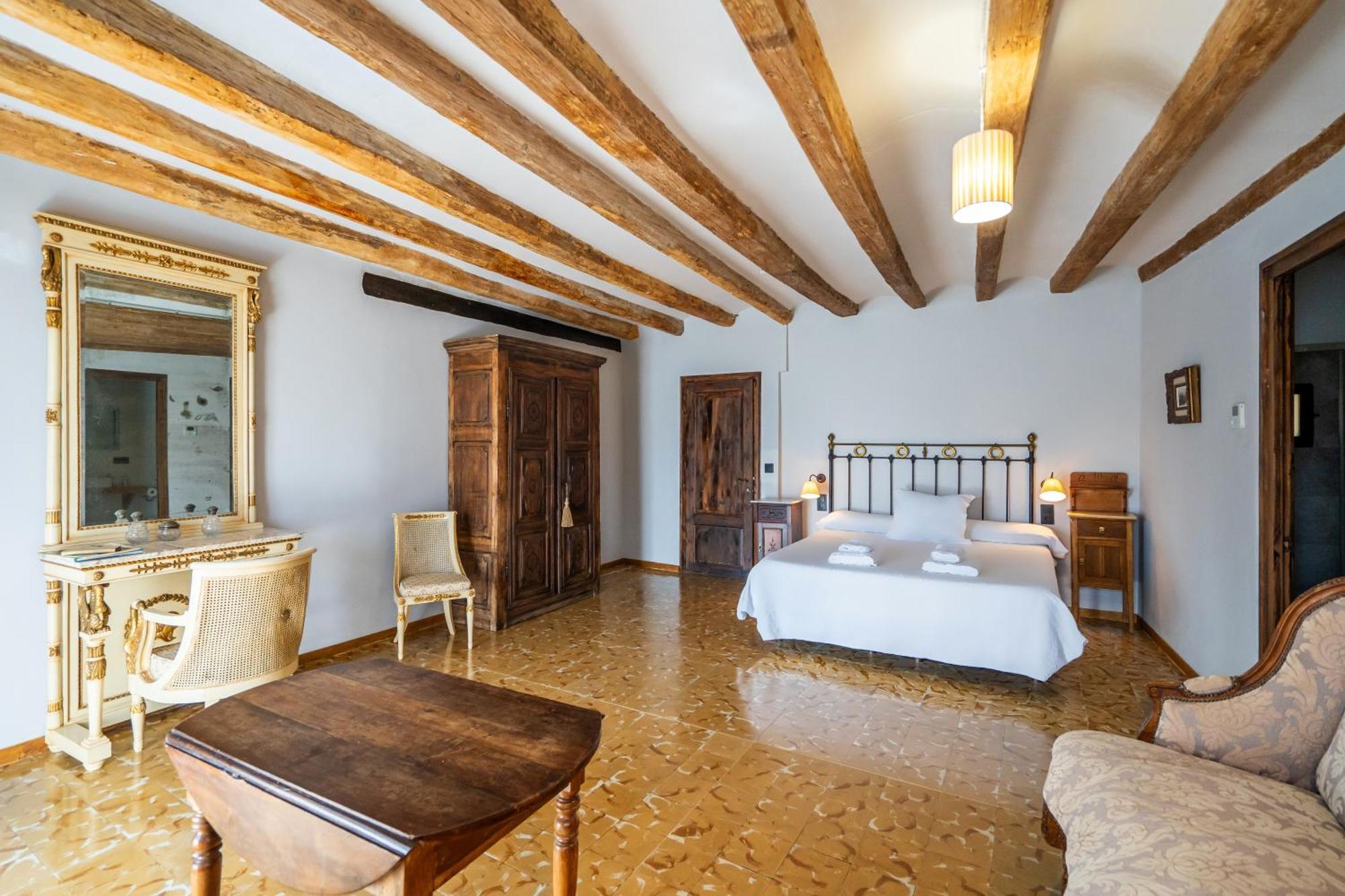 Lo Palauet De La Muralla Couette-café Balaguer
